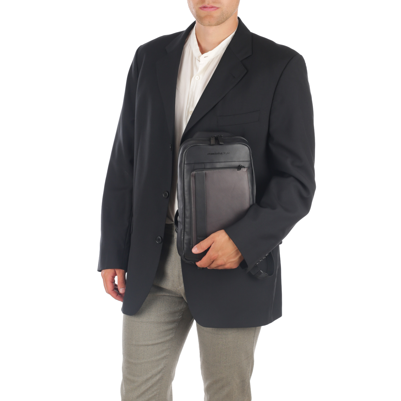 Сумка-рюкзак на одно плечо Piquadro David