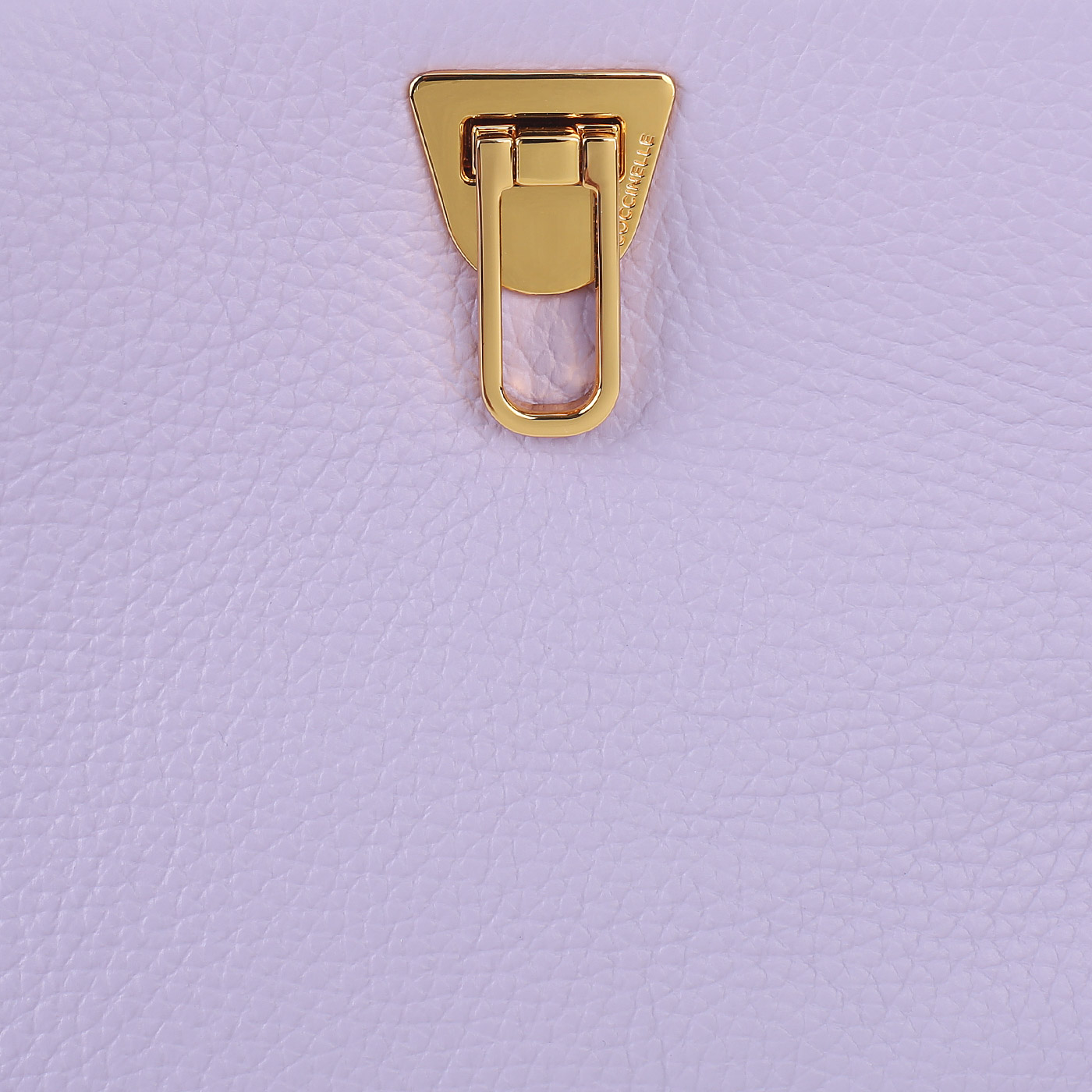 Клатч женский Coccinelle Beat Clutch